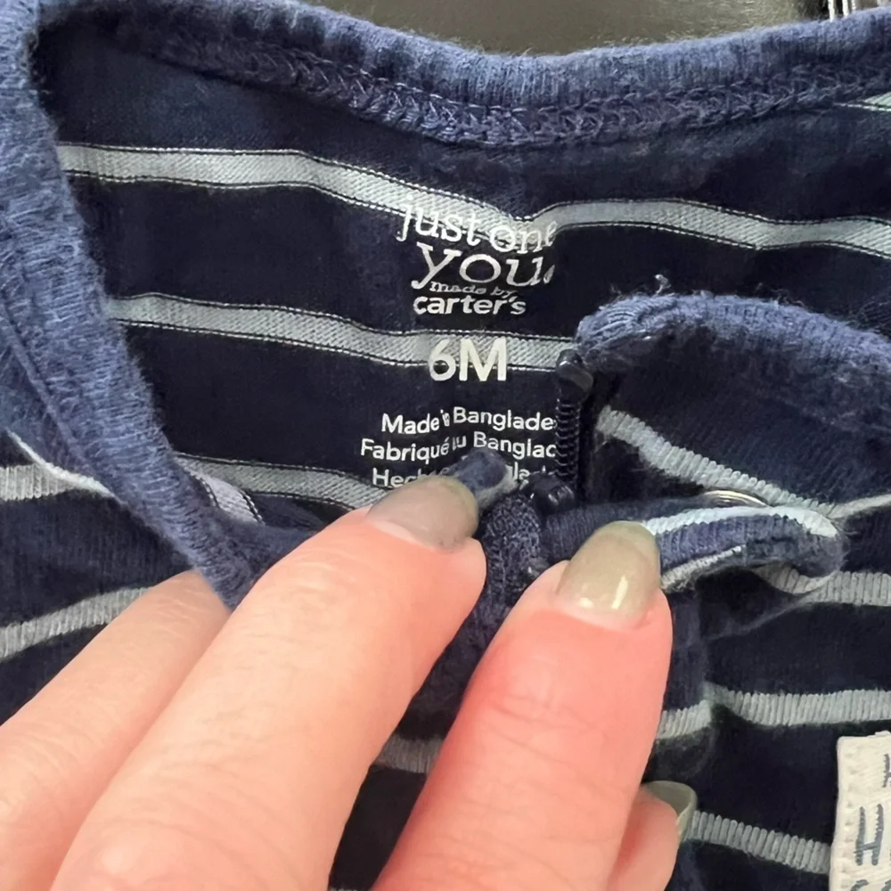 Carter's Bundle of 4 Baby Onesie- 6 months